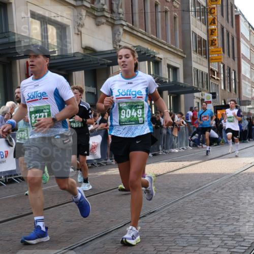 13.09.2026 - 21. swb-Marathon Bremen Strokosch-Dieckow http://msf.ph/oto/10345078 13.09.2026 13:29:33 Ziel 109, 124, 454, 716, 1073, 1173, 1205, 1581, 1611, 1653, 1759, 1780, 1848, 1861, 2126, 2289, 3190, 3320, 3618, 3667, 3908, 4115, 4524, 4575, 4576, 5198, 5348, 5631, 6006, 6127, 6725, 7079, 7093, 7384, 7884, 8110, 8267, 8470, 8481, 8594, 8612, 8771, 8899, 9049, 9104, 9534, 9747, 9770, 10013, 13031, 132, 303, 596, 651, 1083, 1243, 1365, 1387, 1545, 1823, 2023, 2076, 2301, 2742, 2867, 2957, 3030, 3258, 3721, 3796, 3846, 3912, 4541, 5036, 5244, 5599, 6103, 6384, 6499, 6690 meine-sportfotos.de