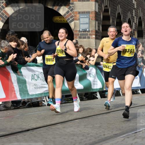13.09.2026 - 21. swb-Marathon Bremen Strokosch-Dieckow http://msf.ph/oto/10345121 13.09.2026 10:52:42 Ziel 10761, 10958, 11371, 11604, 11605, 11610, 11669, 12319, 12361, 12439, 13578, 10304, 10734, 10827, 10863, 11038, 11386, 11597, 11766, 12019, 12338 meine-sportfotos.de