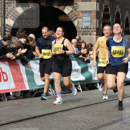 13.09.2026 - 21. swb-Marathon Bremen Strokosch-Dieckow http://msf.ph/oto/10345151 13.09.2026 10:52:42 Ziel 10761, 10958, 11371, 11604, 11605, 11610, 11669, 12319, 12361, 12439, 13578, 10304, 10734, 10827, 10863, 11038, 11386, 11597, 11766, 12019, 12338 meine-sportfotos.de