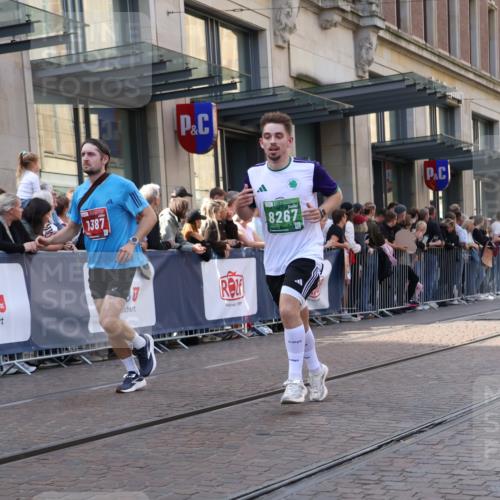 13.09.2026 - 21. swb-Marathon Bremen Strokosch-Dieckow http://msf.ph/oto/10345152 13.09.2026 13:29:36 Ziel 109, 124, 454, 716, 1073, 1173, 1205, 1308, 1611, 1653, 1759, 1780, 1848, 1861, 2126, 2289, 3190, 3320, 3618, 3667, 3908, 4115, 4524, 4575, 5039, 5198, 5348, 5631, 6127, 6720, 6725, 7079, 7093, 7884, 8110, 8267, 8470, 8612, 8771, 8899, 9049, 9104, 9125, 9534, 9747, 9770, 132, 303, 596, 651, 1083, 1243, 1365, 1387, 1545, 1581, 1823, 2076, 2301, 2742, 2867, 2957, 3030, 3258, 3721, 3846, 3912, 4541, 4576, 5244, 5599, 6006, 6103, 6384, 6499, 6690, 7884, 8481 meine-sportfotos.de