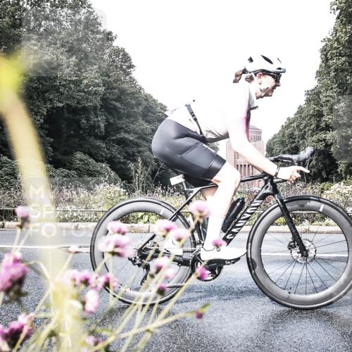 13.09.2026 - Stadtparktriathlon H.Heesch http://msf.ph/oto/10345164 13.09.2026 10:53:58 Radfahren 385, 452, 489 meine-sportfotos.de
