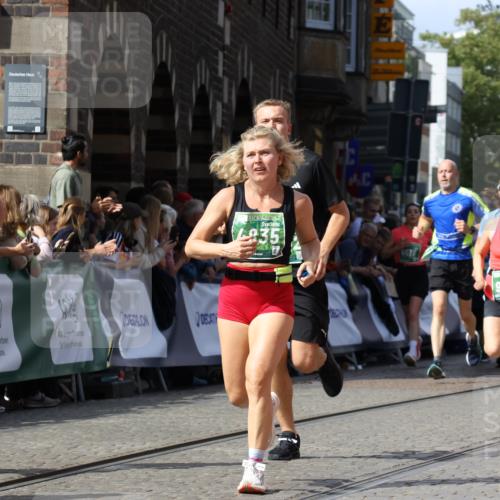 13.09.2026 - 21. swb-Marathon Bremen Strokosch-Dieckow http://msf.ph/oto/10345183 13.09.2026 13:32:20 Ziel 578, 846, 2310, 2934, 3205, 3946, 4030, 4566, 4797, 4979, 5325, 6116, 7242, 7526, 7790, 7818, 8048, 8247, 8610, 8970, 9016, 9640, 9785, 1687, 2292, 2293, 2910, 2992, 3354, 3402, 3429, 3441, 3878, 4263, 4380, 4471, 4835, 5281, 6518, 6593, 6760, 6781, 6900, 7173, 7990, 8957, 9040, 9151, 9175, 9719, 9779, 13208 meine-sportfotos.de