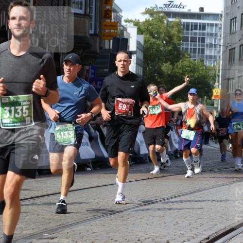 13.09.2026 - 21. swb-Marathon Bremen Strokosch-Dieckow http://msf.ph/oto/10345187 13.09.2026 13:27:49 Ziel 242, 323, 593, 857, 940, 1006, 1373, 1574, 2345, 2668, 3385, 3460, 3496, 3521, 4421, 5081, 5220, 5290, 5358, 5557, 5616, 6071, 6288, 6306, 7110, 9760, 13147, 488, 1343, 1456, 3480, 3576, 4106, 4133, 4265, 5462, 6468, 6522, 8188, 8656, 9067, 9145, 13069 meine-sportfotos.de