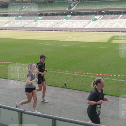 13.09.2026 - 21. swb-Marathon Bremen Michael Burmester http://msf.ph/oto/10345189 13.09.2026 13:31:33 Laufen im Stadion 122, 224, 295, 297, 344, 386, 405, 487, 617, 639, 806, 840, 965, 1114, 1133, 1142, 1310, 1314, 1326, 1329, 1427, 1529, 1775, 1801, 1810, 1811, 1869, 1892, 1897, 1904, 2216, 2242, 2249, 2253, 2270, 2274, 2344, 2368, 2372, 2523, 2556, 2615, 2629, 2637, 2643, 2677, 2719, 2726, 2869, 2871, 2877, 2918, 2945, 2952, 2994, 3038, 3094, 3101, 3140, 3223, 3227, 3350, 3379, 3401, 3426, 3572, 3644, 3723, 3736, 3746, 3873, 3876, 3918, 3944, 357 meine-sportfotos.de