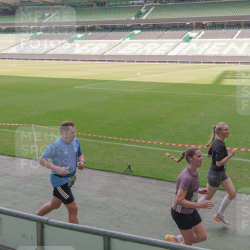 13.09.2026 - 21. swb-Marathon Bremen Michael Burmester http://msf.ph/oto/10345202 13.09.2026 13:31:36 Laufen im Stadion 122, 224, 295, 297, 344, 386, 487, 617, 639, 690, 806, 840, 965, 1114, 1133, 1142, 1310, 1314, 1326, 1329, 1427, 1529, 1775, 1801, 1810, 1869, 1892, 1897, 1904, 2216, 2242, 2249, 2253, 2270, 2274, 2344, 2368, 2372, 2523, 2556, 2615, 2629, 2637, 2643, 2677, 2719, 2726, 2869, 2871, 2877, 2918, 2945, 2952, 2994, 3038, 3094, 3101, 3140, 3223, 3227, 3350, 3379, 3401, 3426, 3572, 3644, 3723, 3736, 3746, 3873, 3876, 3918, 3944, 357 meine-sportfotos.de