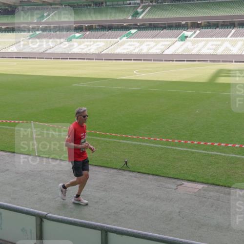 13.09.2026 - 21. swb-Marathon Bremen Michael Burmester http://msf.ph/oto/10345207 13.09.2026 13:31:37 Laufen im Stadion 122, 224, 295, 297, 344, 386, 487, 617, 639, 690, 806, 840, 965, 1114, 1133, 1142, 1310, 1314, 1326, 1329, 1427, 1529, 1775, 1801, 1869, 1892, 1897, 1904, 1923, 2216, 2242, 2249, 2253, 2270, 2274, 2344, 2368, 2372, 2523, 2556, 2615, 2629, 2637, 2643, 2677, 2719, 2726, 2869, 2871, 2877, 2918, 2945, 2952, 2994, 3038, 3094, 3101, 3140, 3223, 3227, 3350, 3379, 3401, 3426, 3572, 3644, 3723, 3736, 3746, 3873, 3876, 3918, 3944, 357 meine-sportfotos.de