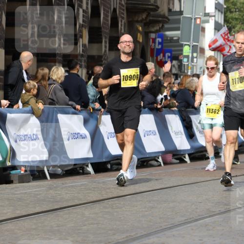 13.09.2026 - 21. swb-Marathon Bremen Strokosch-Dieckow http://msf.ph/oto/10345213 13.09.2026 10:52:46 Ziel 10761, 10812, 10958, 11350, 11604, 11605, 11610, 11669, 12319, 12361, 12439, 12533, 10304, 10714, 10734, 10863, 11038, 11238, 11386, 11575, 11766, 12019, 12369 meine-sportfotos.de