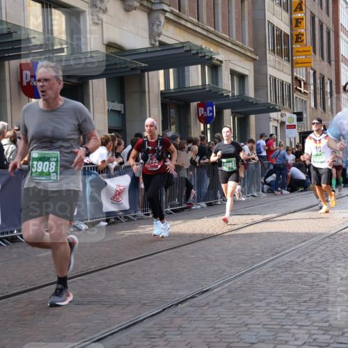 13.09.2026 - 21. swb-Marathon Bremen Strokosch-Dieckow http://msf.ph/oto/10345215 13.09.2026 13:29:38 Ziel 109, 124, 454, 716, 1073, 1173, 1205, 1308, 1611, 1653, 1759, 1780, 1848, 1861, 2126, 2289, 3190, 3320, 3618, 3667, 3908, 4115, 4524, 4575, 5039, 5198, 5348, 5631, 6127, 6225, 6720, 6725, 6942, 6992, 6994, 7079, 7093, 7609, 7932, 8110, 8115, 8267, 8470, 8612, 8771, 8899, 9049, 9104, 9125, 9534, 124, 132, 596, 651, 1083, 1243, 1365, 1387, 1581, 2076, 2289, 2301, 2742, 2957, 3030, 3258, 3721, 3846, 3912, 4541, 4576, 5244, 5599, 6006, 6103, 6384, 6499, 6690, 7079, 7884, 8481 meine-sportfotos.de