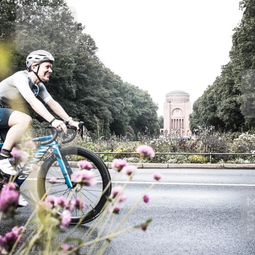 13.09.2026 - Stadtparktriathlon H.Heesch http://msf.ph/oto/10345220 13.09.2026 10:54:18 Radfahren 445, 466, 472 meine-sportfotos.de