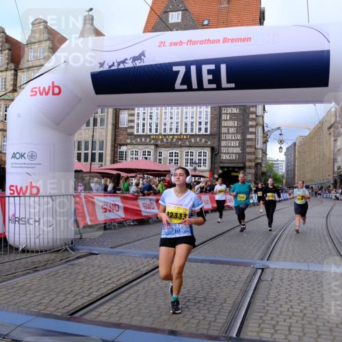 13.09.2026 - 21. swb-Marathon Bremen Tim E. http://msf.ph/oto/10345225 13.09.2026 11:15:18 Ziel 10271, 10325, 10557, 10605, 10752, 10776, 11085, 11288, 11645, 11673, 11694, 11810, 11876, 11974, 11990, 12110, 12191, 12193, 12333 meine-sportfotos.de
