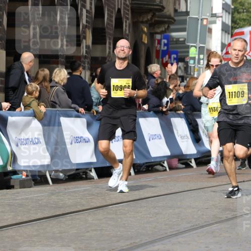 13.09.2026 - 21. swb-Marathon Bremen Strokosch-Dieckow http://msf.ph/oto/10345247 13.09.2026 10:52:46 Ziel 10761, 10812, 10958, 11350, 11604, 11605, 11610, 11669, 12319, 12361, 12439, 12533, 10304, 10714, 10734, 10863, 11038, 11238, 11386, 11575, 11766, 12019, 12369 meine-sportfotos.de