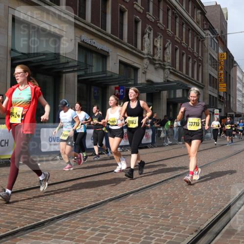 13.09.2026 - 21. swb-Marathon Bremen Strokosch-Dieckow http://msf.ph/oto/10345253 13.09.2026 11:09:27 Ziel 10234, 10386, 10417, 10424, 10435, 10645, 10696, 10712, 10737, 10785, 10990, 10991, 11192, 11383, 11437, 11441, 11937, 12409, 12449, 10314, 10321, 10556, 10664, 10686, 10694, 10769, 10823, 10981, 10983, 11091, 11225, 11304, 11578, 11764, 11882, 11883, 11914, 11915, 11987, 11995, 12155, 12322, 12337, 12474, 12491, 12532, 13607 meine-sportfotos.de