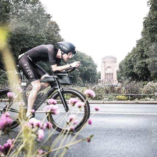 13.09.2026 - Stadtparktriathlon H.Heesch http://msf.ph/oto/10345293 13.09.2026 10:55:13 Radfahren 538, 542 meine-sportfotos.de