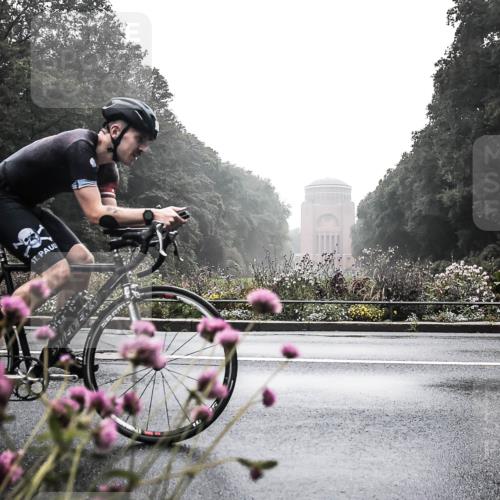 13.09.2026 - Stadtparktriathlon H.Heesch http://msf.ph/oto/10345299 13.09.2026 09:23:04 Radfahren 89, 97, 120, 127, 188, 195 meine-sportfotos.de