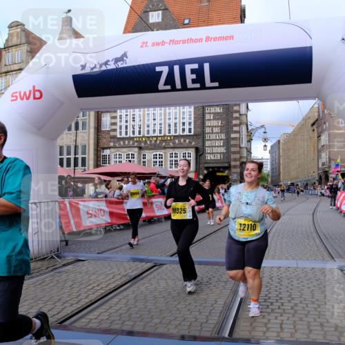 13.09.2026 - 21. swb-Marathon Bremen Tim E. http://msf.ph/oto/10345307 13.09.2026 11:15:21 Ziel 10271, 10325, 10605, 10752, 11085, 11645, 11673, 11694, 11810, 11974, 11990, 12110, 12333 meine-sportfotos.de