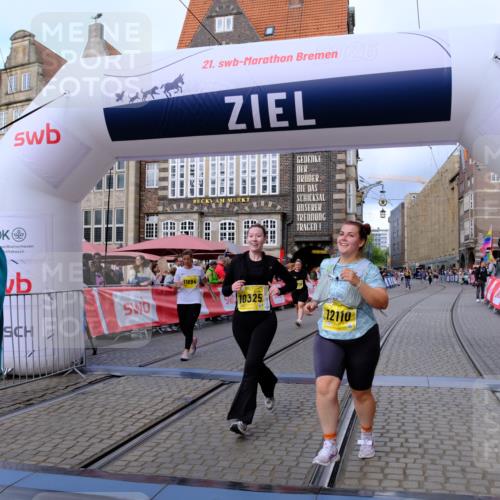 13.09.2026 - 21. swb-Marathon Bremen Tim E. http://msf.ph/oto/10345316 13.09.2026 11:15:21 Ziel 10271, 10325, 10605, 10752, 11085, 11645, 11673, 11694, 11810, 11974, 11990, 12110, 12333 meine-sportfotos.de