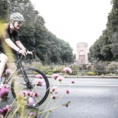 13.09.2026 - Stadtparktriathlon H.Heesch http://msf.ph/oto/10345317 13.09.2026 10:55:26 Radfahren 353, 370, 672 meine-sportfotos.de