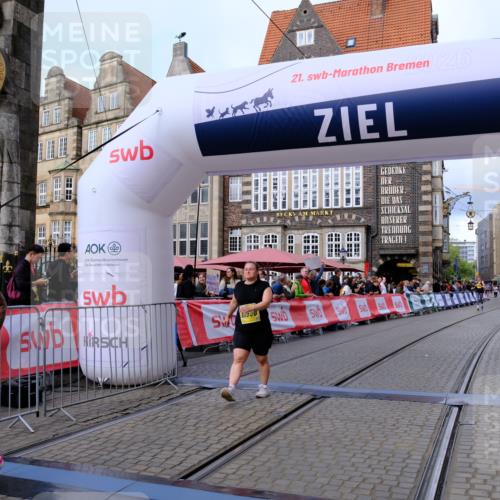 13.09.2026 - 21. swb-Marathon Bremen Tim E. http://msf.ph/oto/10345350 13.09.2026 11:15:25 Ziel 10325, 10605, 11694, 11810, 11990, 12110, 12333 meine-sportfotos.de