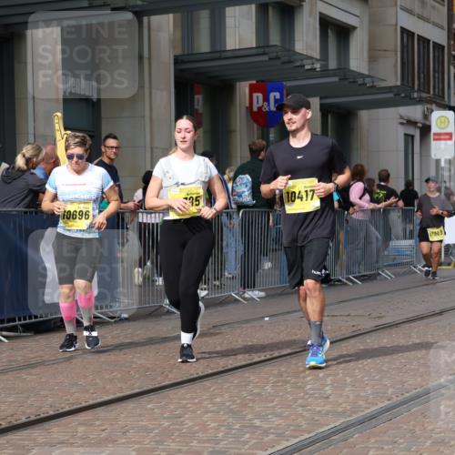 13.09.2026 - 21. swb-Marathon Bremen Strokosch-Dieckow http://msf.ph/oto/10345386 13.09.2026 11:09:30 Ziel 10234, 10386, 10417, 10424, 10435, 10645, 10696, 10712, 10737, 10785, 10990, 10991, 11119, 11192, 11383, 11437, 11441, 11937, 12409, 12449, 10314, 10424, 10556, 10664, 10686, 10694, 10769, 10823, 10981, 10983, 11091, 11192, 11225, 11764, 11882, 11883, 11914, 11915, 11987, 11995, 12155, 12322, 12474, 12491, 12532, 13607 meine-sportfotos.de
