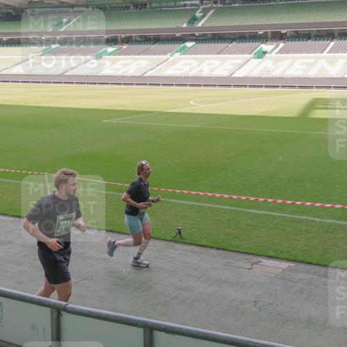 13.09.2026 - 21. swb-Marathon Bremen Michael Burmester http://msf.ph/oto/10345396 13.09.2026 13:32:11 Laufen im Stadion 122, 224, 295, 344, 350, 386, 487, 490, 617, 639, 690, 786, 787, 840, 965, 1114, 1133, 1142, 1292, 1310, 1314, 1326, 1329, 1377, 1427, 1529, 1591, 1592, 1775, 1801, 1869, 1892, 1897, 1904, 1923, 2216, 2230, 2231, 2253, 2270, 2274, 2320, 2344, 2368, 2372, 2374, 2456, 2514, 2523, 2539, 2556, 2616, 2629, 2630, 2643, 2649, 2677, 2719, 2726, 2769, 2848, 2877, 2945, 2952, 3014, 3038, 3094, 3101, 3140, 3223, 3350, 3379, 3401, 3426, 3572, 3644, 3723, 3736, 3746, 3873, 3901, 3918, 3944 meine-sportfotos.de