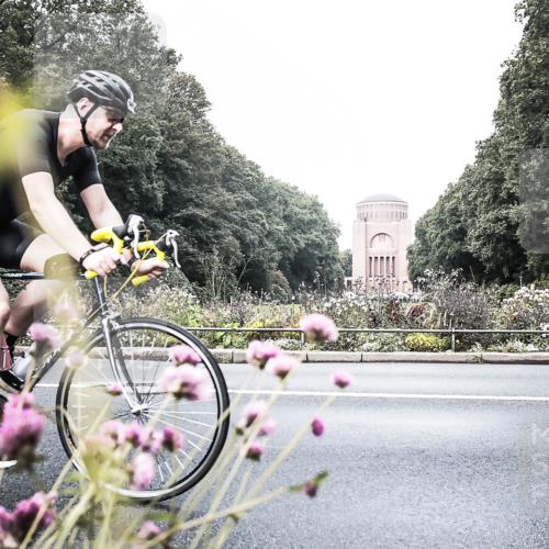 13.09.2026 - Stadtparktriathlon H.Heesch http://msf.ph/oto/10345418 13.09.2026 10:56:07 Radfahren 427, 561 meine-sportfotos.de