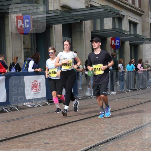 13.09.2026 - 21. swb-Marathon Bremen Strokosch-Dieckow http://msf.ph/oto/10345426 13.09.2026 11:09:30 Ziel 10234, 10386, 10417, 10424, 10435, 10645, 10696, 10712, 10737, 10785, 10990, 10991, 11119, 11192, 11383, 11437, 11441, 11937, 12409, 12449, 10314, 10424, 10556, 10664, 10686, 10694, 10769, 10823, 10981, 10983, 11091, 11192, 11225, 11764, 11882, 11883, 11914, 11915, 11987, 11995, 12155, 12322, 12474, 12491, 12532, 13607 meine-sportfotos.de