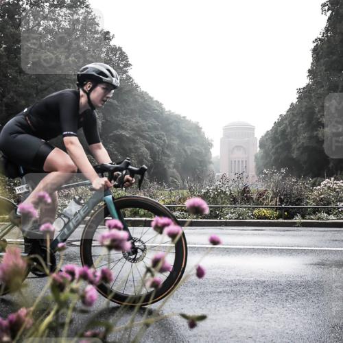 13.09.2026 - Stadtparktriathlon H.Heesch http://msf.ph/oto/10345429 13.09.2026 09:24:50 Radfahren 159, 196 meine-sportfotos.de