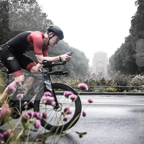 13.09.2026 - Stadtparktriathlon H.Heesch http://msf.ph/oto/10345448 13.09.2026 09:25:11 Radfahren 113, 126, 131 meine-sportfotos.de