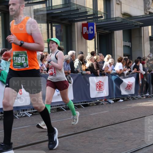 13.09.2026 - 21. swb-Marathon Bremen Strokosch-Dieckow http://msf.ph/oto/10345487 13.09.2026 13:29:44 Ziel 109, 454, 1173, 1205, 1308, 1611, 1653, 1759, 1780, 1848, 1861, 1909, 1938, 2126, 3190, 3320, 3667, 3908, 4524, 4575, 5039, 5198, 5348, 5615, 5631, 6225, 6720, 6942, 6992, 6994, 7093, 7184, 7609, 7932, 7966, 8110, 8115, 8267, 8441, 8470, 8899, 9049, 9104, 9125, 9529, 124, 132, 716, 1073, 1083, 1243, 1365, 1581, 1861, 2076, 2289, 2301, 2742, 2957, 3030, 3320, 3618, 3721, 4115, 4541, 4576, 5244, 5599, 6006, 6103, 6127, 6384, 6499, 6690, 6725, 7079, 7884, 8481, 9049 meine-sportfotos.de