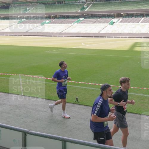 13.09.2026 - 21. swb-Marathon Bremen Michael Burmester http://msf.ph/oto/10345497 13.09.2026 13:32:25 Laufen im Stadion 295, 344, 350, 386, 487, 490, 617, 690, 786, 787, 840, 965, 1133, 1142, 1292, 1310, 1314, 1326, 1329, 1377, 1427, 1591, 1592, 1775, 1801, 1869, 1892, 1897, 1904, 1923, 2077, 2230, 2231, 2253, 2270, 2274, 2320, 2344, 2374, 2456, 2514, 2523, 2539, 2556, 2616, 2630, 2643, 2649, 2677, 2726, 2769, 2848, 2877, 2945, 2952, 3014, 3038, 3094, 3140, 3223, 3350, 3379, 3401, 3426, 3572, 3601, 3644, 3723, 3736, 3746, 3901, 3918, 3944 meine-sportfotos.de