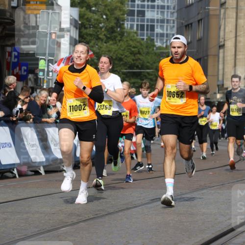13.09.2026 - 21. swb-Marathon Bremen Strokosch-Dieckow http://msf.ph/oto/10345547 13.09.2026 10:52:51 Ziel 10193, 10761, 10812, 10906, 10958, 11109, 11144, 11350, 11362, 11604, 11605, 11669, 12361, 12439, 12533, 10284, 10304, 10714, 10863, 11238, 11282, 11386, 11575, 11766, 12019, 12369, 12398 meine-sportfotos.de
