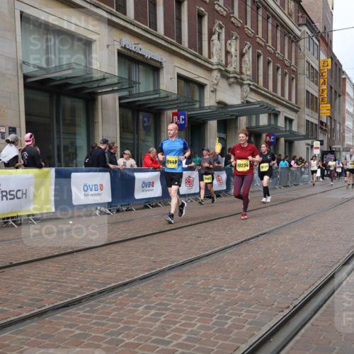 13.09.2026 - 21. swb-Marathon Bremen Strokosch-Dieckow http://msf.ph/oto/10345550 13.09.2026 11:09:36 Ziel 10299, 10435, 10645, 10696, 10737, 10751, 10990, 10991, 11119, 11383, 11437, 11441, 12449, 10234, 10386, 10417, 10424, 10556, 10664, 10686, 10694, 10696, 10712, 10769, 10785, 10823, 10981, 10983, 10990, 10991, 11192, 11225, 11764, 11882, 11883, 11914, 11915, 11937, 11995, 12322, 12409, 12474, 12491, 12532, 13607 meine-sportfotos.de