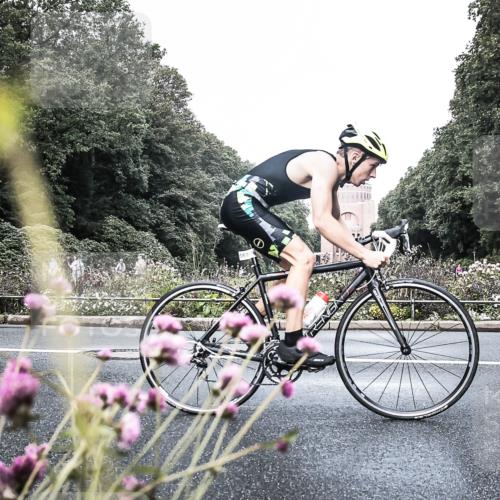 13.09.2026 - Stadtparktriathlon H.Heesch http://msf.ph/oto/10345569 13.09.2026 10:57:39 Radfahren 400, 512, 560, 619 meine-sportfotos.de