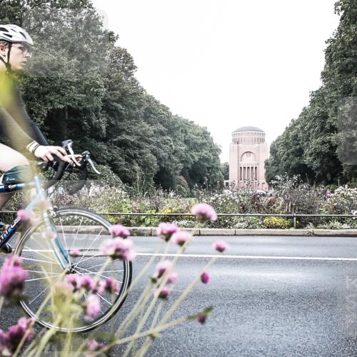 13.09.2026 - Stadtparktriathlon H.Heesch http://msf.ph/oto/10345573 13.09.2026 10:57:39 Radfahren 400, 512, 560, 619 meine-sportfotos.de