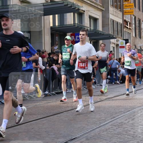 13.09.2026 - 21. swb-Marathon Bremen Strokosch-Dieckow http://msf.ph/oto/10345575 13.09.2026 13:29:47 Ziel 109, 454, 881, 1173, 1205, 1308, 1611, 1653, 1759, 1780, 1848, 1909, 1938, 2126, 2364, 3190, 3908, 4524, 4763, 5039, 5198, 5348, 5615, 5631, 6225, 6720, 6942, 6992, 6994, 7093, 7184, 7609, 7932, 7966, 8110, 8115, 8267, 8441, 8470, 8899, 9104, 9125, 9529, 124, 716, 1073, 1083, 1243, 1581, 1861, 2076, 2289, 2742, 3030, 3320, 3618, 3667, 3721, 4115, 4575, 4576, 5244, 5599, 6006, 6127, 6384, 6499, 6690, 6725, 7079, 7093, 7884, 8481, 8899, 9049 meine-sportfotos.de