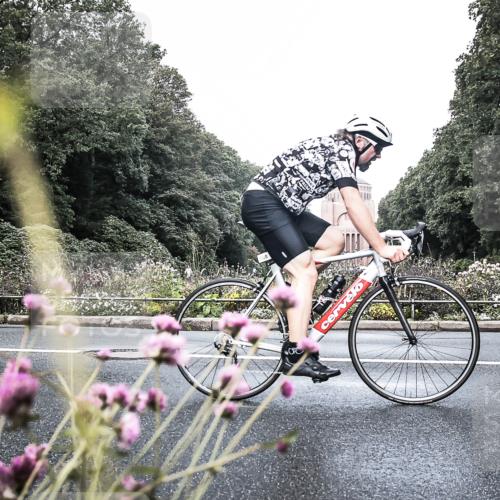 13.09.2026 - Stadtparktriathlon H.Heesch http://msf.ph/oto/10345622 13.09.2026 10:57:58 Radfahren 508, 590, 595, 597, 702 meine-sportfotos.de