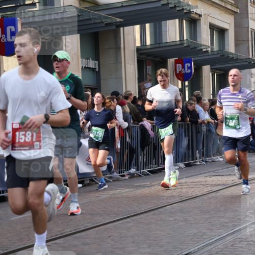 13.09.2026 - 21. swb-Marathon Bremen Strokosch-Dieckow http://msf.ph/oto/10345624 13.09.2026 13:29:48 Ziel 109, 454, 881, 1173, 1205, 1308, 1611, 1653, 1759, 1780, 1848, 1909, 1938, 2126, 2364, 3190, 3908, 4524, 4763, 5039, 5198, 5348, 5615, 5631, 6225, 6720, 6942, 6992, 6994, 7184, 7609, 7932, 7966, 8110, 8115, 8267, 8441, 8470, 9104, 9125, 9529, 109, 124, 454, 716, 1073, 1083, 1173, 1243, 1581, 1861, 2076, 2289, 2742, 3030, 3320, 3618, 3667, 3721, 4115, 4524, 4575, 4576, 5244, 6006, 6127, 6384, 6499, 6690, 6725, 7079, 7093, 7884, 8267, 8481, 8899, 9049 meine-sportfotos.de