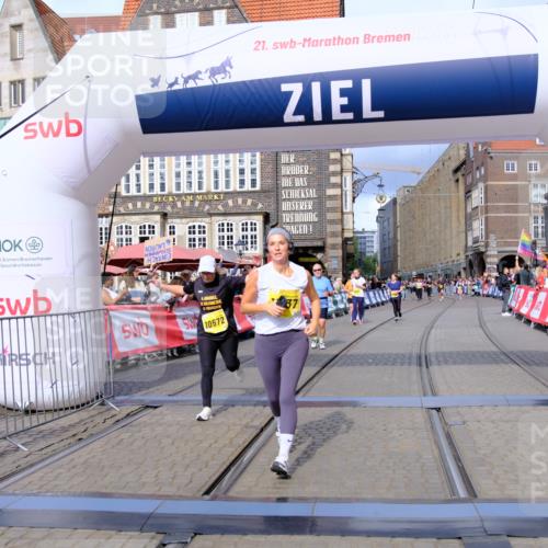 13.09.2026 - 21. swb-Marathon Bremen Tim E. http://msf.ph/oto/10345674 13.09.2026 11:15:59 Ziel 10572, 10900, 11307, 11504, 11778, 11897, 12137 meine-sportfotos.de