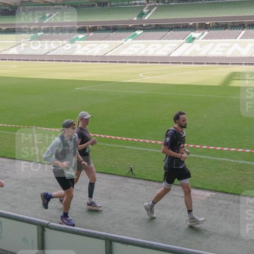 13.09.2026 - 21. swb-Marathon Bremen Michael Burmester http://msf.ph/oto/10345693 13.09.2026 13:32:58 Laufen im Stadion 155, 344, 350, 386, 490, 594, 617, 690, 765, 786, 787, 1001, 1051, 1133, 1142, 1292, 1310, 1326, 1377, 1427, 1591, 1592, 1760, 1801, 1869, 1892, 1897, 1904, 1923, 2077, 2132, 2226, 2230, 2231, 2253, 2270, 2274, 2320, 2344, 2374, 2399, 2400, 2456, 2514, 2515, 2523, 2539, 2556, 2616, 2630, 2649, 2718, 2769, 2787, 2848, 2945, 2982, 3014, 3140, 3223, 3350, 3379, 3443, 3503, 3572, 3601, 3614, 3644, 3736, 3746, 3797, 3901, 3911, 3944, 3952 meine-sportfotos.de