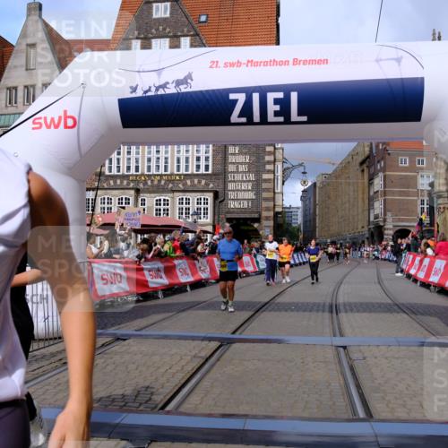 13.09.2026 - 21. swb-Marathon Bremen Tim E. http://msf.ph/oto/10345699 13.09.2026 11:16:01 Ziel 10572, 10900, 11307, 11504, 11778, 11897, 12137 meine-sportfotos.de