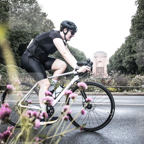 13.09.2026 - Stadtparktriathlon H.Heesch http://msf.ph/oto/10345706 13.09.2026 10:58:28 Radfahren 386, 422, 639, 686 meine-sportfotos.de