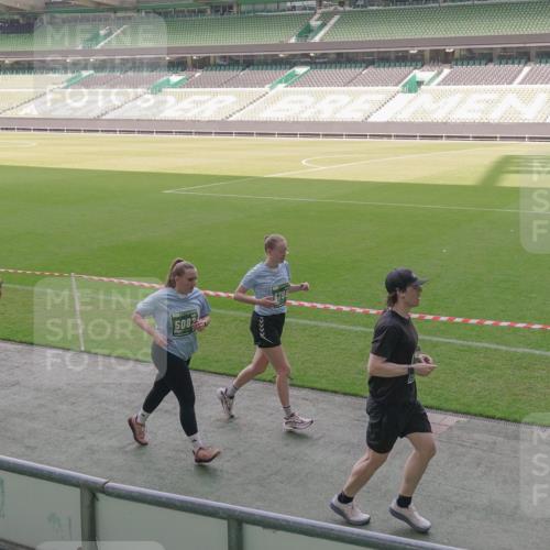 13.09.2026 - 21. swb-Marathon Bremen Michael Burmester http://msf.ph/oto/10345707 13.09.2026 13:33:02 Laufen im Stadion 155, 344, 350, 386, 428, 490, 594, 617, 690, 765, 786, 787, 1001, 1051, 1098, 1133, 1142, 1292, 1310, 1326, 1377, 1427, 1557, 1591, 1592, 1760, 1801, 1869, 1892, 1897, 1923, 2077, 2132, 2226, 2230, 2231, 2253, 2270, 2274, 2320, 2344, 2374, 2399, 2400, 2456, 2479, 2514, 2515, 2523, 2539, 2556, 2616, 2630, 2649, 2718, 2757, 2769, 2787, 2848, 2945, 2982, 3014, 3140, 3223, 3350, 3379, 3443, 3503, 3572, 3577, 3601, 3614, 3644, 3736, 3746, 3797, 3875, 3901, 3911, 3944, 3952 meine-sportfotos.de