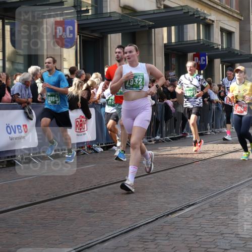 13.09.2026 - 21. swb-Marathon Bremen Strokosch-Dieckow http://msf.ph/oto/10345708 13.09.2026 13:29:51 Ziel 881, 1205, 1308, 1611, 1653, 1759, 1780, 1848, 1909, 1938, 2126, 2265, 2364, 3190, 4763, 5039, 5198, 5348, 5615, 5631, 6225, 6720, 6942, 6992, 6994, 7184, 7609, 7932, 7966, 8105, 8110, 8115, 8441, 8470, 9015, 9104, 9125, 9412, 9529, 109, 124, 454, 716, 1073, 1173, 1243, 1581, 1861, 2076, 2289, 2742, 3030, 3320, 3618, 3667, 3908, 4115, 4524, 4575, 4576, 5244, 6006, 6127, 6384, 6725, 7079, 7093, 7884, 8267, 8481, 8899, 9049 meine-sportfotos.de