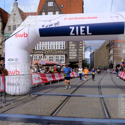 13.09.2026 - 21. swb-Marathon Bremen Tim E. http://msf.ph/oto/10345709 13.09.2026 11:16:01 Ziel 10572, 10900, 11307, 11504, 11778, 11897, 12137 meine-sportfotos.de
