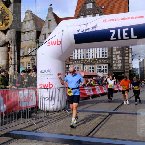 13.09.2026 - 21. swb-Marathon Bremen Tim E. http://msf.ph/oto/10345751 13.09.2026 11:16:04 Ziel 10572, 10900, 11307, 11778, 11897, 11940, 12137 meine-sportfotos.de