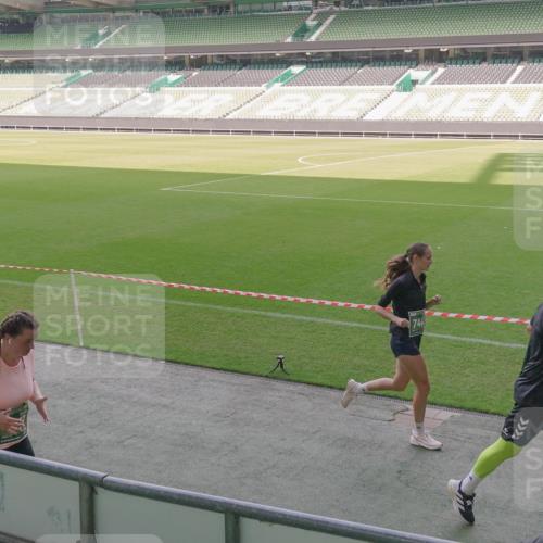 13.09.2026 - 21. swb-Marathon Bremen Michael Burmester http://msf.ph/oto/10345771 13.09.2026 13:33:09 Laufen im Stadion 155, 344, 350, 386, 428, 490, 594, 617, 690, 765, 786, 787, 1001, 1051, 1098, 1133, 1292, 1326, 1377, 1427, 1557, 1591, 1592, 1661, 1760, 1801, 1869, 1897, 1923, 1996, 2077, 2132, 2226, 2230, 2231, 2253, 2270, 2274, 2320, 2344, 2374, 2399, 2400, 2456, 2479, 2514, 2515, 2523, 2539, 2543, 2556, 2616, 2630, 2641, 2649, 2718, 2757, 2769, 2787, 2848, 2945, 2982, 3014, 3350, 3379, 3443, 3503, 3572, 3577, 3601, 3614, 3644, 3746, 3797, 3875, 3901, 3911, 3952, 4001 meine-sportfotos.de