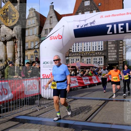 13.09.2026 - 21. swb-Marathon Bremen Tim E. http://msf.ph/oto/10345773 13.09.2026 11:16:04 Ziel 10572, 10900, 11307, 11778, 11897, 11940, 12137 meine-sportfotos.de