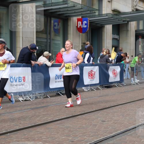 13.09.2026 - 21. swb-Marathon Bremen Strokosch-Dieckow http://msf.ph/oto/10345776 13.09.2026 11:09:49 Ziel 10299, 10435, 10751, 10963, 11119, 11441, 11725, 11732, 11933, 12117, 12207, 12293, 10234, 10386, 10417, 10424, 10645, 10696, 10712, 10737, 10785, 10990, 10991, 11192, 11383, 11437, 11937, 12409, 12449, 12474, 12532 meine-sportfotos.de