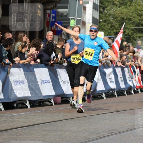 13.09.2026 - 21. swb-Marathon Bremen Strokosch-Dieckow http://msf.ph/oto/10345779 13.09.2026 10:52:58 Ziel 10193, 10339, 10652, 10761, 10812, 10827, 10906, 10958, 11002, 11109, 11144, 11350, 11362, 11597, 11604, 11605, 12338, 12361, 12399, 12439, 12533, 10284, 10585, 10714, 11012, 11238, 11282, 11575, 12170, 12369, 12398 meine-sportfotos.de