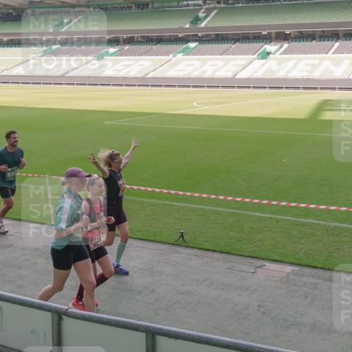 13.09.2026 - 21. swb-Marathon Bremen Michael Burmester http://msf.ph/oto/10345829 13.09.2026 13:33:15 Laufen im Stadion 155, 344, 350, 386, 428, 490, 594, 617, 690, 765, 786, 787, 1001, 1048, 1051, 1098, 1133, 1292, 1326, 1377, 1427, 1444, 1557, 1591, 1592, 1661, 1760, 1801, 1827, 1897, 1923, 1996, 2077, 2132, 2226, 2230, 2231, 2253, 2270, 2274, 2320, 2344, 2374, 2399, 2400, 2456, 2479, 2511, 2514, 2515, 2523, 2539, 2543, 2556, 2616, 2630, 2641, 2649, 2718, 2735, 2757, 2769, 2787, 2848, 2982, 3014, 3350, 3379, 3443, 3503, 3572, 3577, 3601, 3614, 3746, 3797, 3875, 3901, 3911, 3952, 4001 meine-sportfotos.de